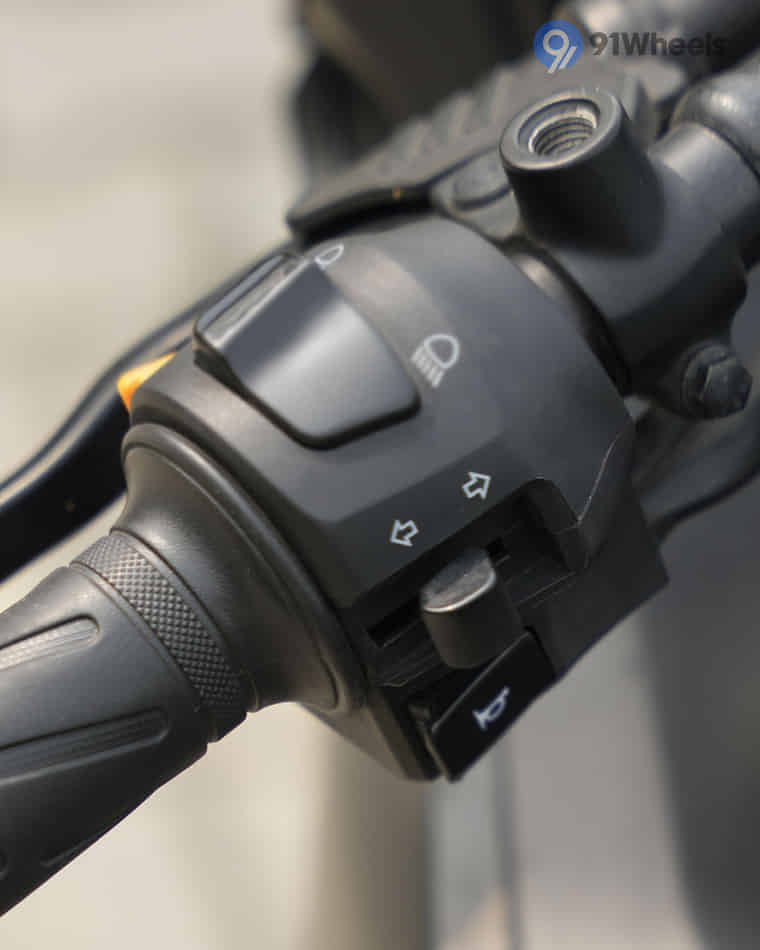 Handlebar & Console Area - 11