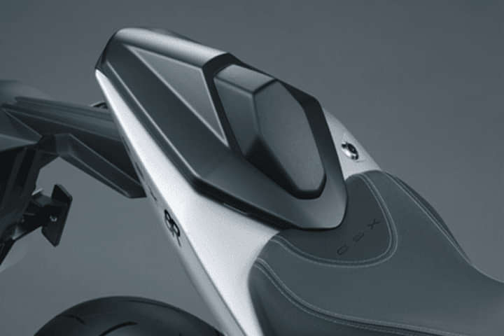 Suzuki GSX 8R Pillion Seat