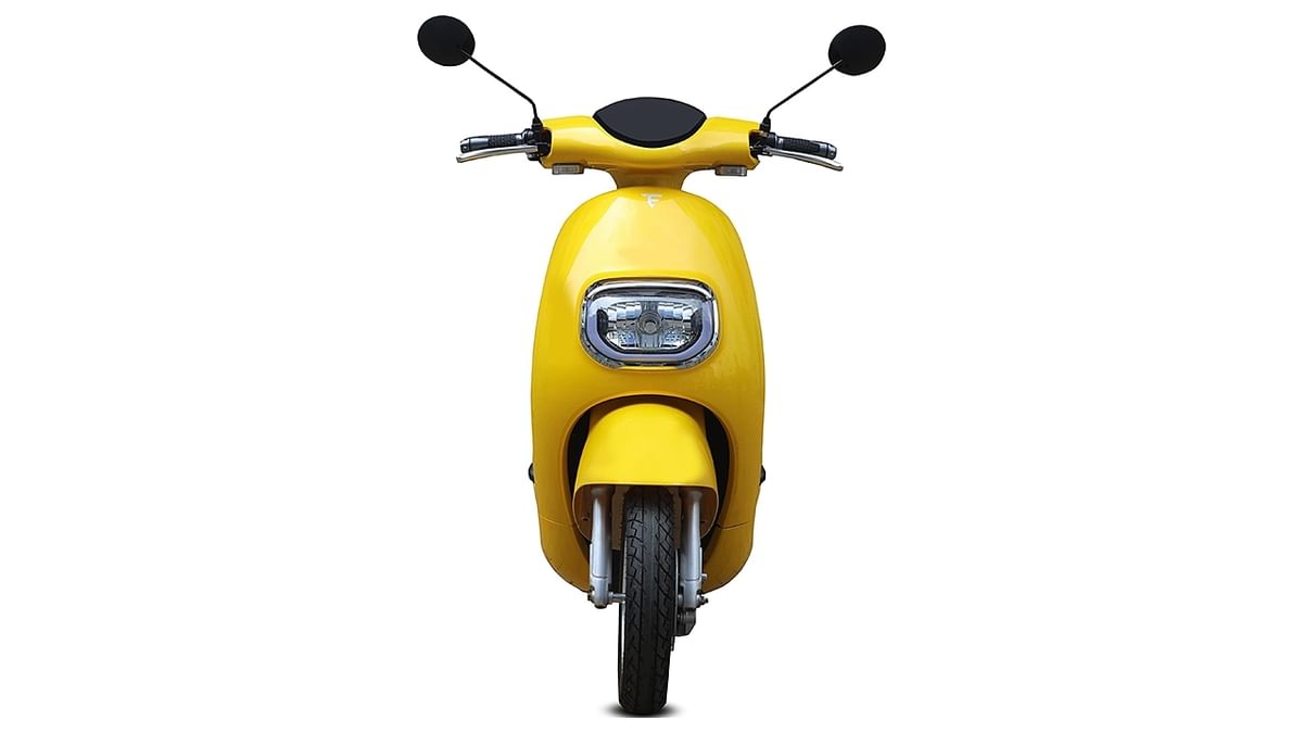 Techo Electra Emerge 2021-2025 Front View