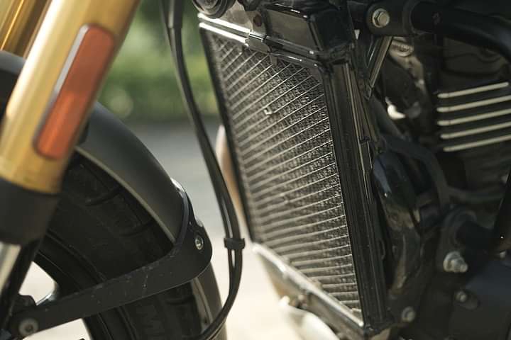 Triumph Scrambler 400X Radiator