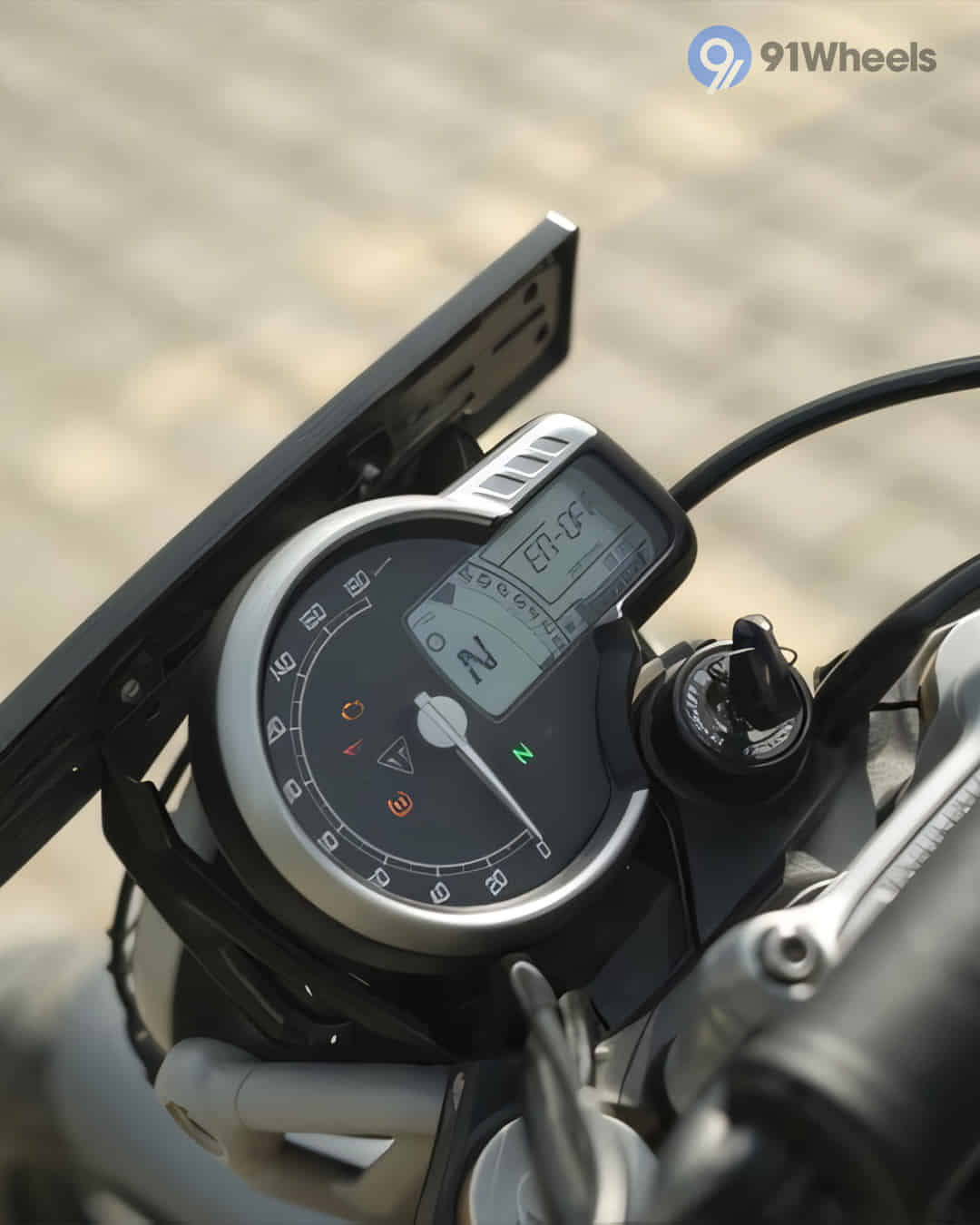 TFT / Instrument Cluster