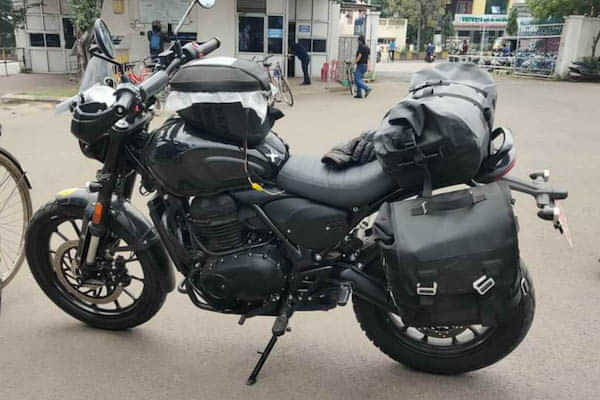 Triumph Bajaj Scrambler 350 Side Profile LR Triumph Bajaj Scrambler 350 Side Profile LR