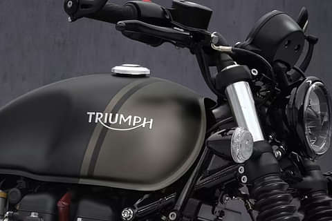 Triumph Bonneville Bobber undefined Image