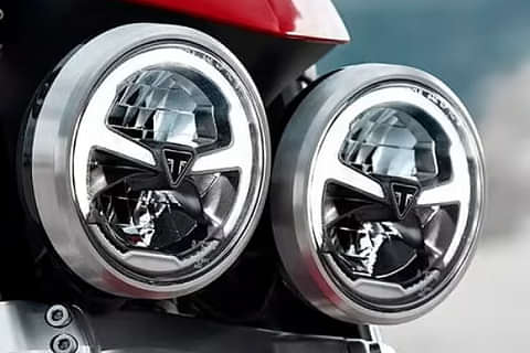 Triumph Rocket 3 GT Chrome Edition Head Light