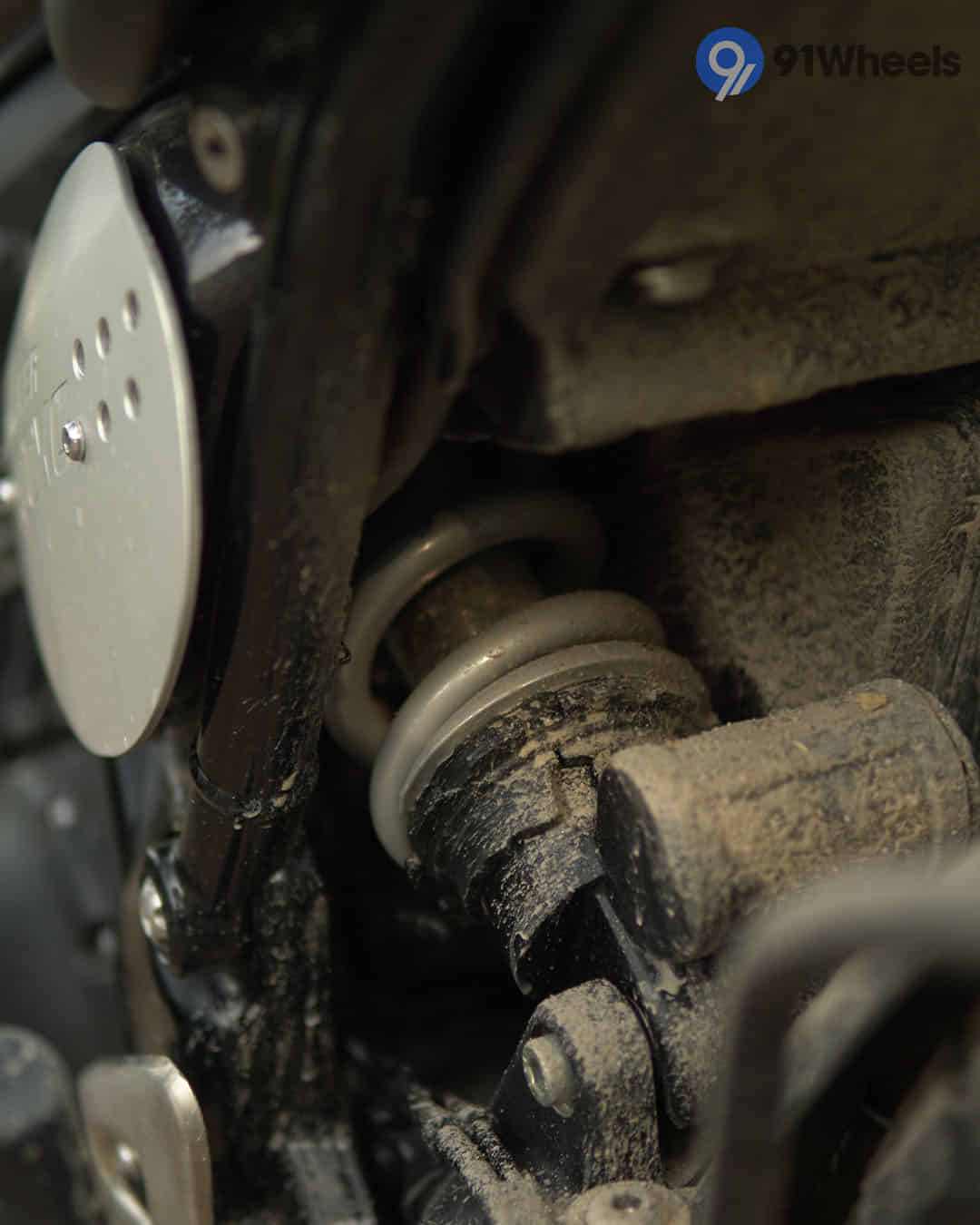 Rear Suspension Spring Preload Setting