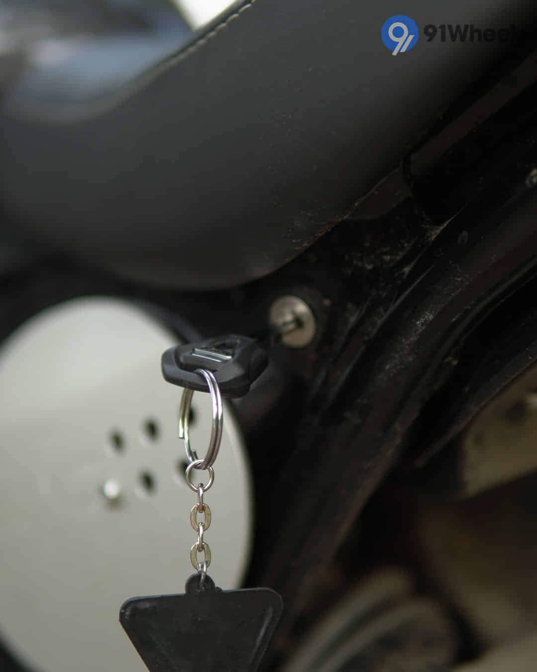 Seat Remove/Fix Lock