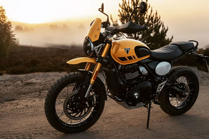 Triumph Scrambler 400 XC Left Front Three Quarter