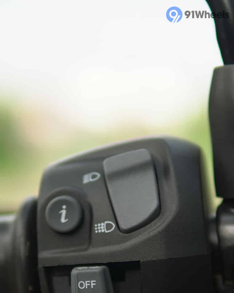 Handlebar & Console Area - 1