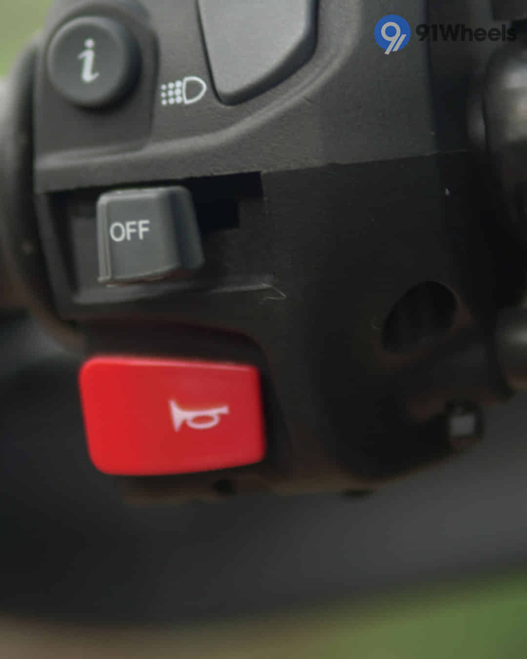 Horn Button