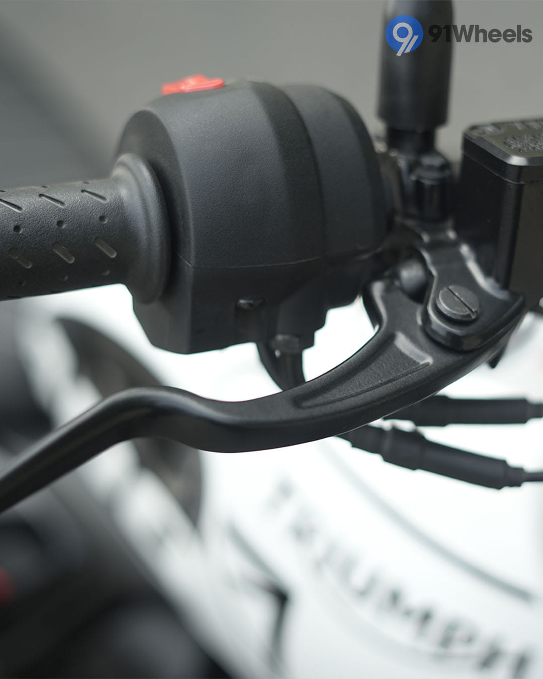 Handlebar & Console Area - 11 Handlebar & Console Area - 11