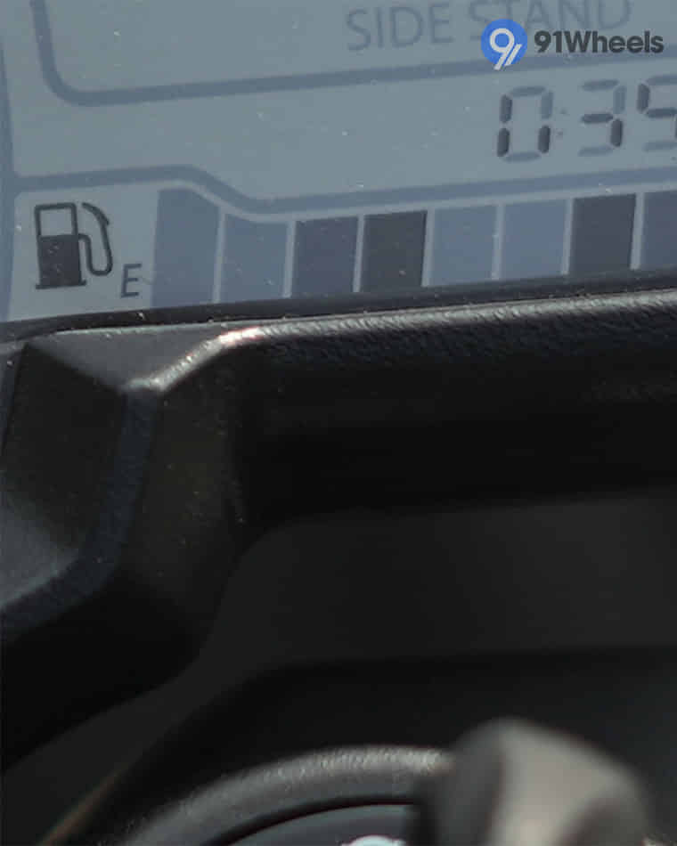 Handlebar & Console Area - 10