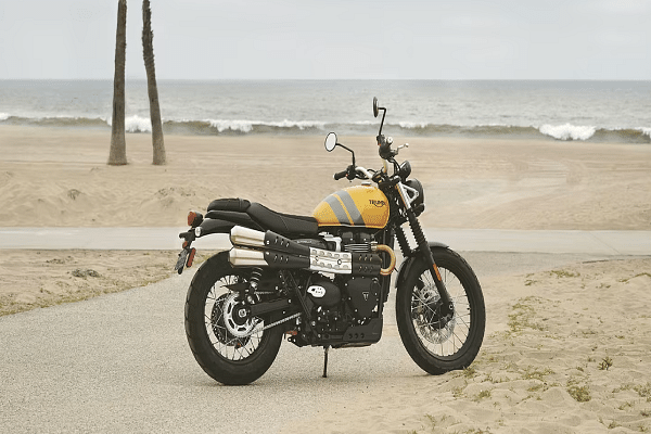 Triumph Scrambler 900 Right Side View