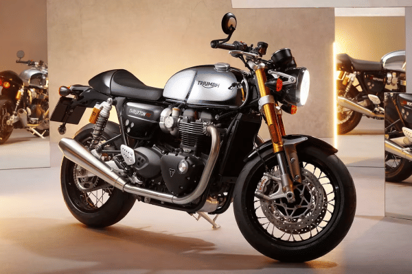 Triumph Scrambler 900 Right Front Three Quarter