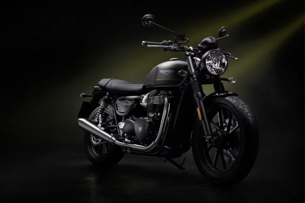 Triumph Speed Twin 900 Right Front Three Quarter