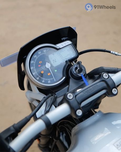 Tracker 400 TFT / Instrument Cluster