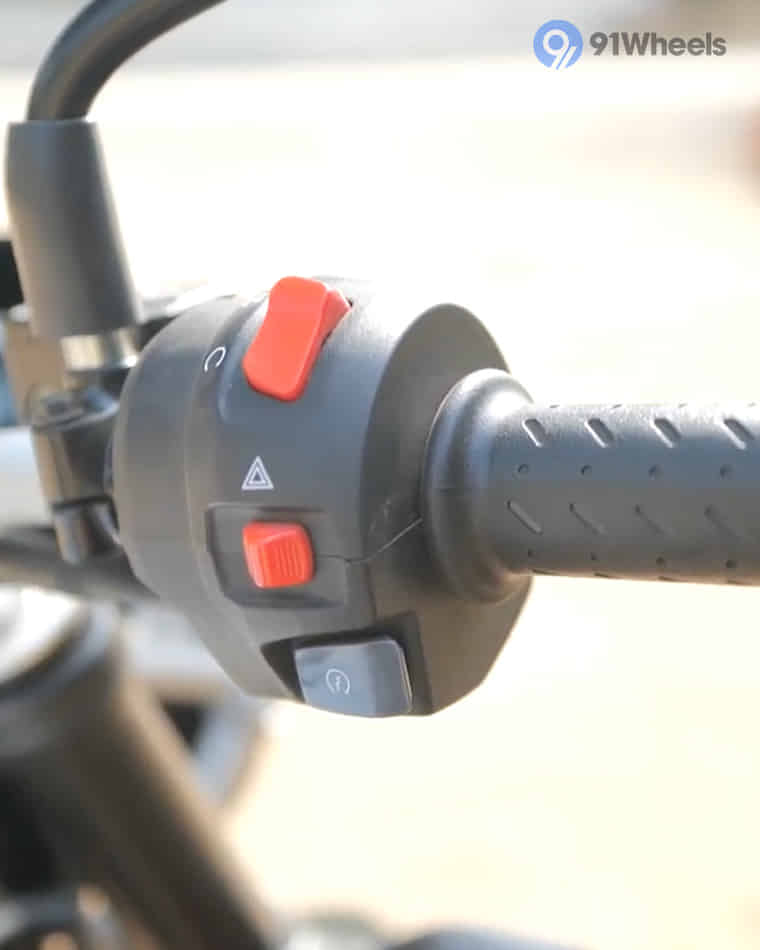 Handlebar & Console Area - 3