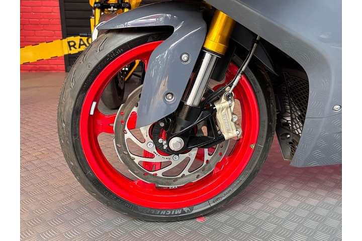 TVS Apache RR 310 Front WHeel