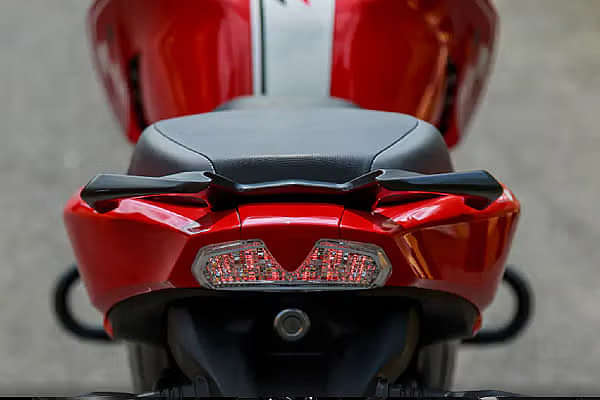 tvs apache rtr 180 tail light price