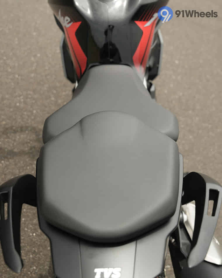 Seats & Comfort - 1
