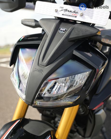Apache RTR 310 Head Light