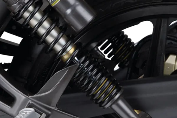 TVS Apache RTR 160 Rear Suspension Spring Preload Setting