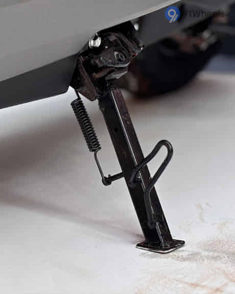 iQube Electric Side Stand