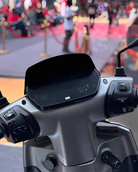 iQube Electric Instrument Cluster