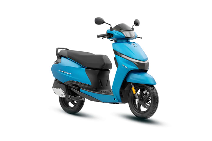 TVS Jupiter Right Front Three Quarter