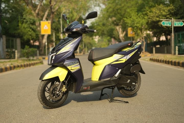 TVS NTORQ 125 Left Front Three Quarter