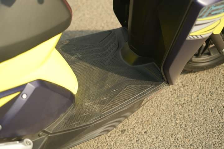 TVS NTORQ 125 Floorboard