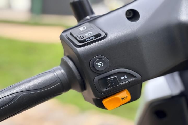 TVS Orbiter Multifunction Switchgear Right
