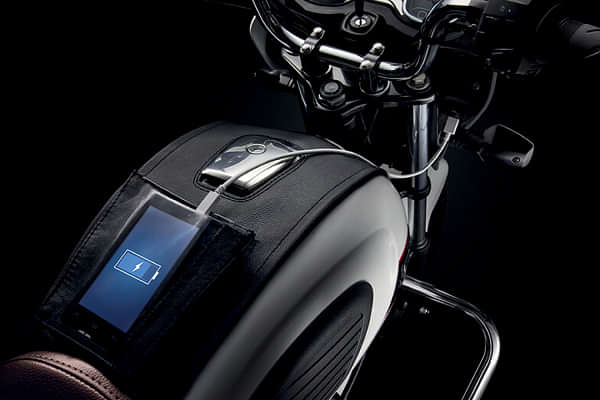 TVS Radeon USB Port
