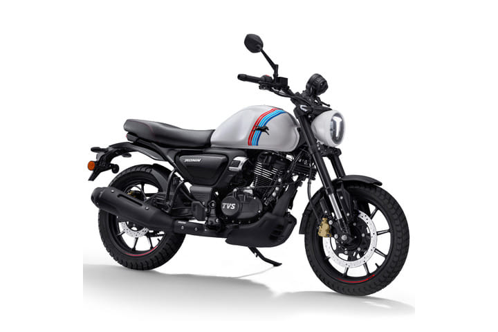TVS Ronin Right Front Three Quarter