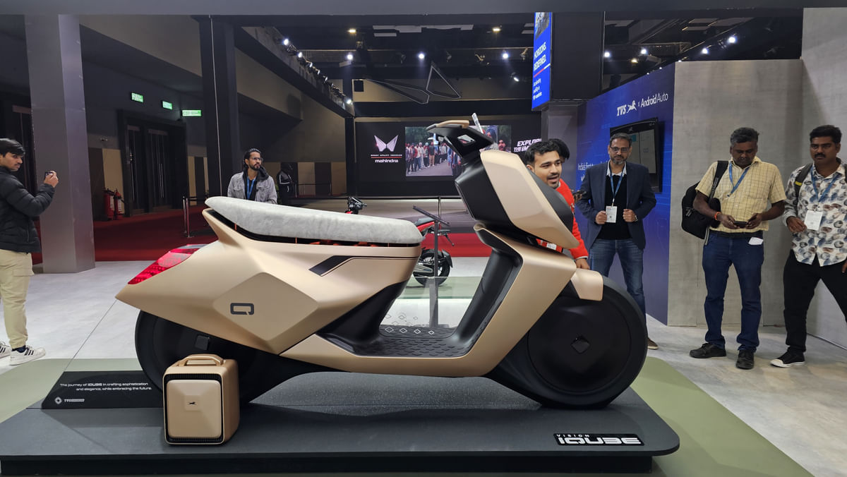 TVS Vision iQube Concept Right Side View TVS Vision iQube Concept Right Side View