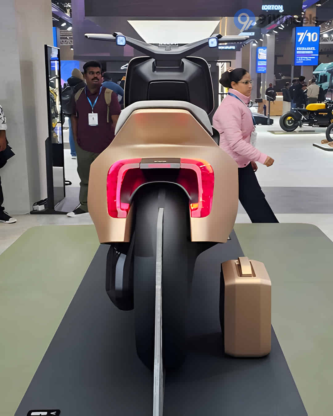 Vision iQube Concept 3