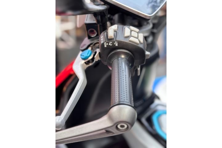 TVS X EV Left Side Handelbar Grip