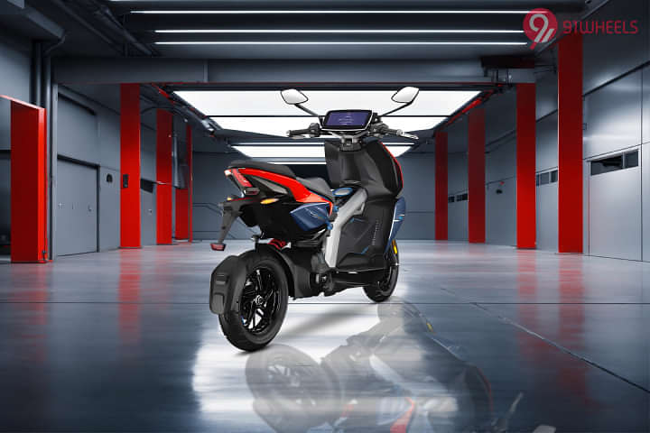 TVS X EV Right Rear Three Quarter