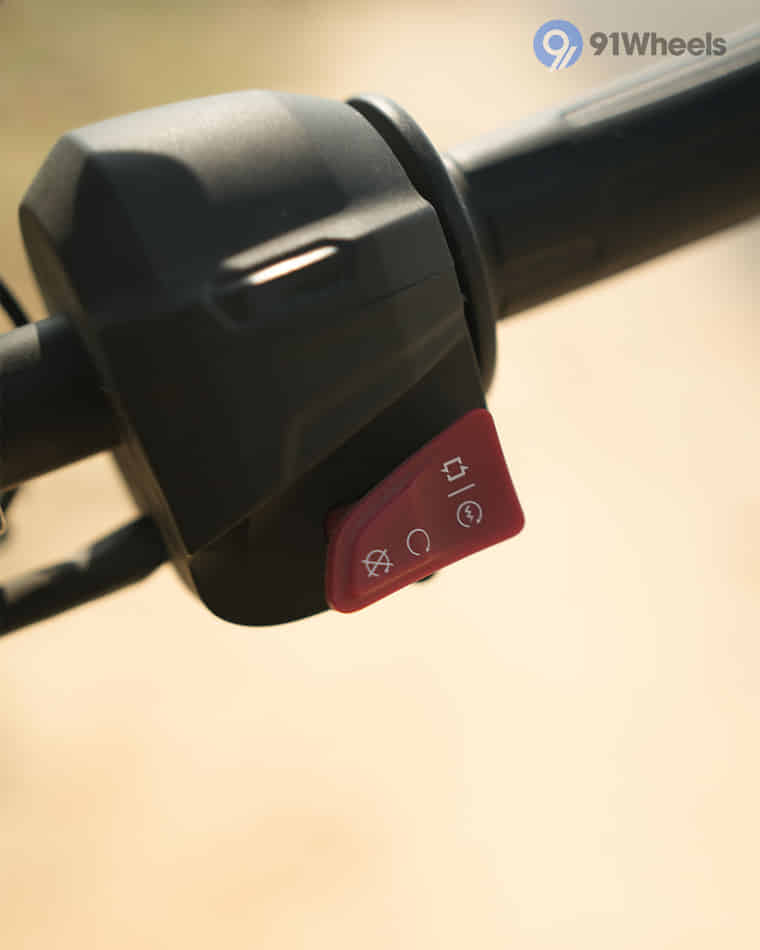 Handlebar & Console Area - 4