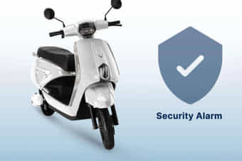 Vegh S25 Right Front Three Quarter Vegh S25 Right Front Three Quarter