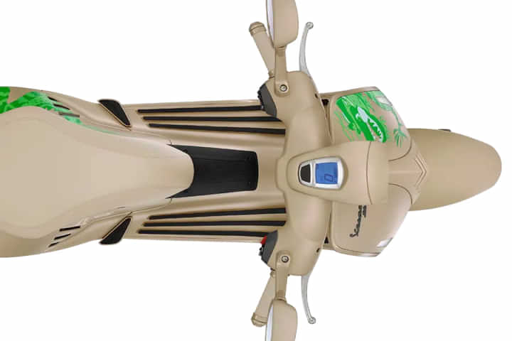 Vespa 946 Dragon Edition Floorboard