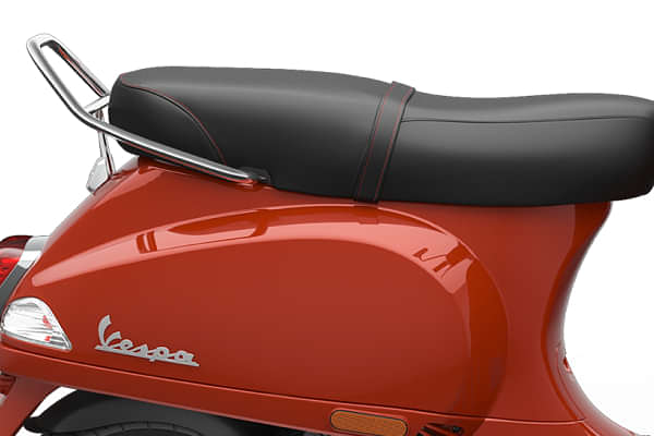 Vespa SXL 125 Seat