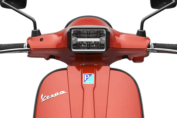 Vespa SXL 125 Head Light