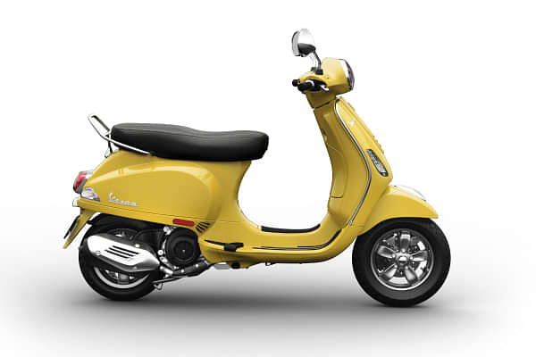 Vespa VXL 125 Right Side View