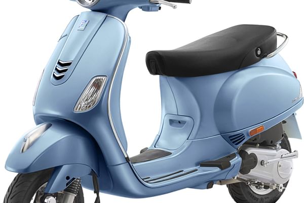 Vespa ZX 125 Images - ZX 125 Interior & Exterior [9 Photos]