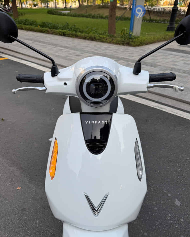 Front Body & Wheels - 1