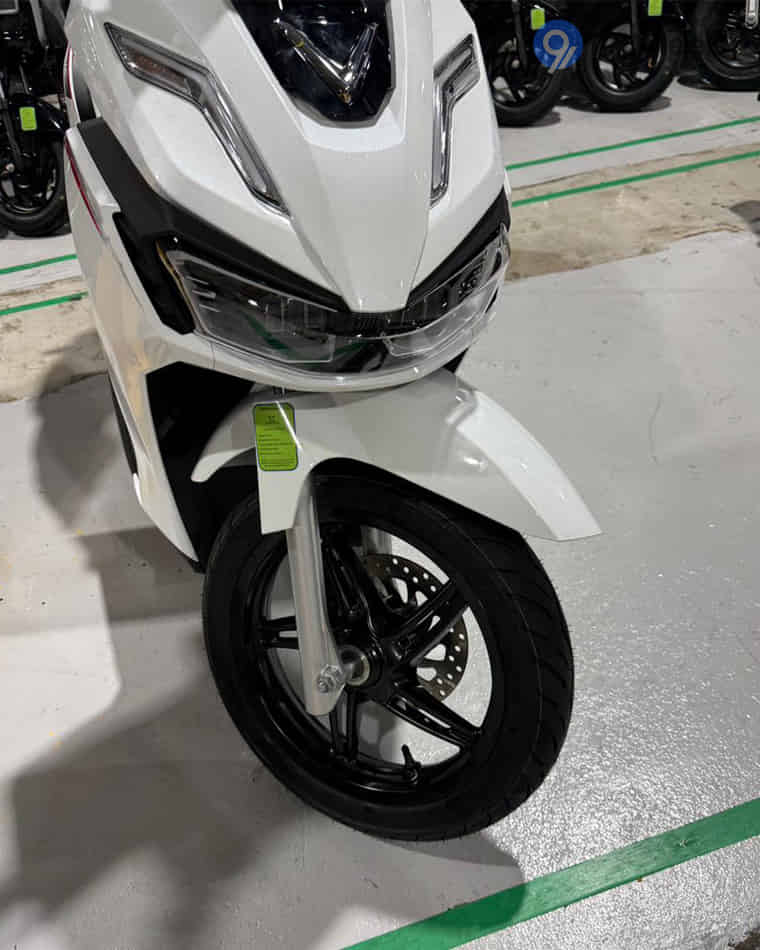 Front Body & Wheels - 5