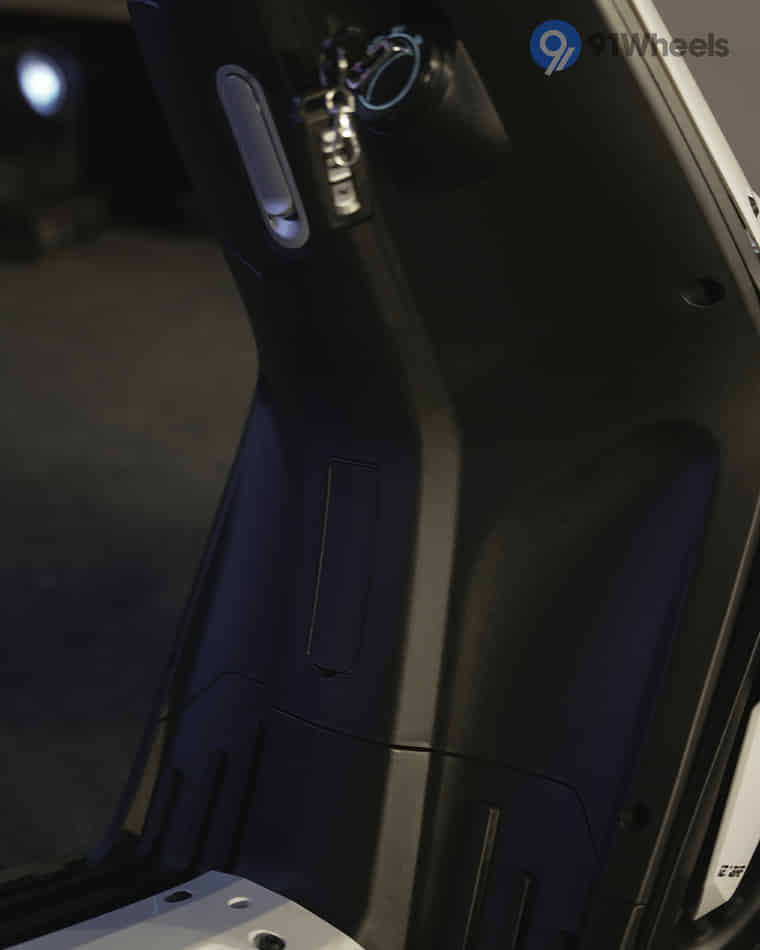 Front Body & Wheels - 6 Front Body & Wheels - 6