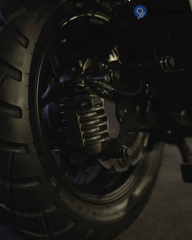 Wheels & Suspension - 4 Wheels & Suspension - 4