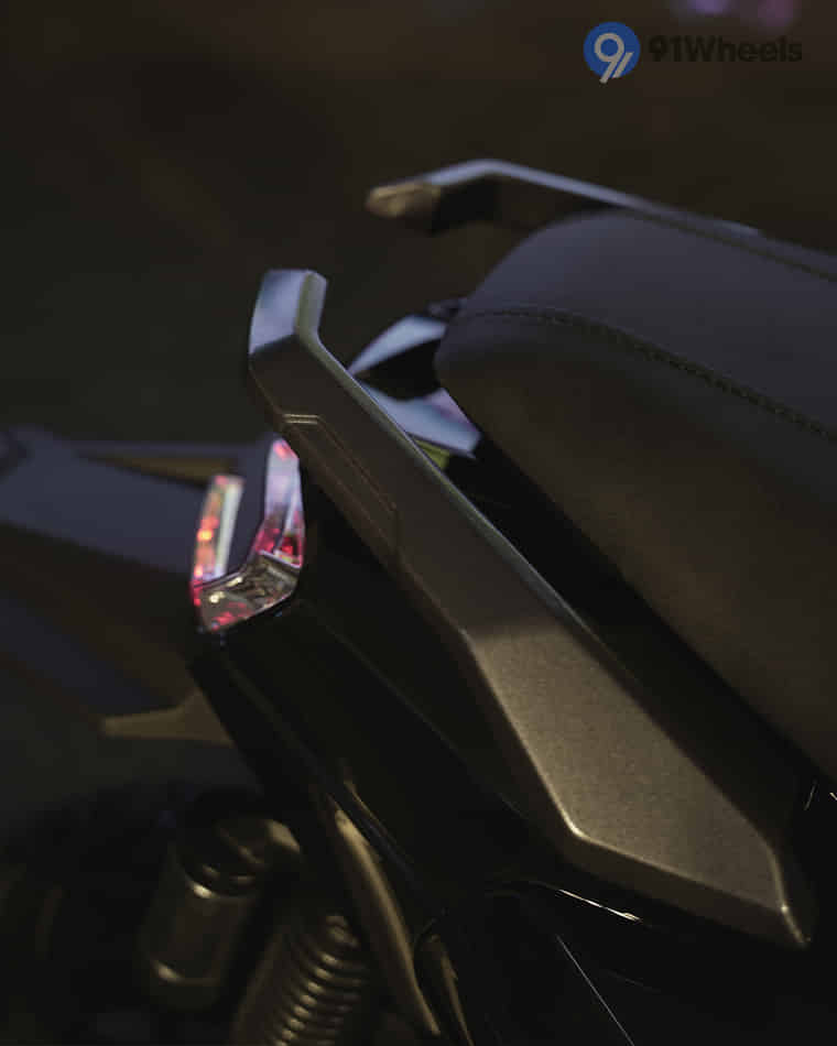 Seat & Storage - 1 Seat & Storage - 1