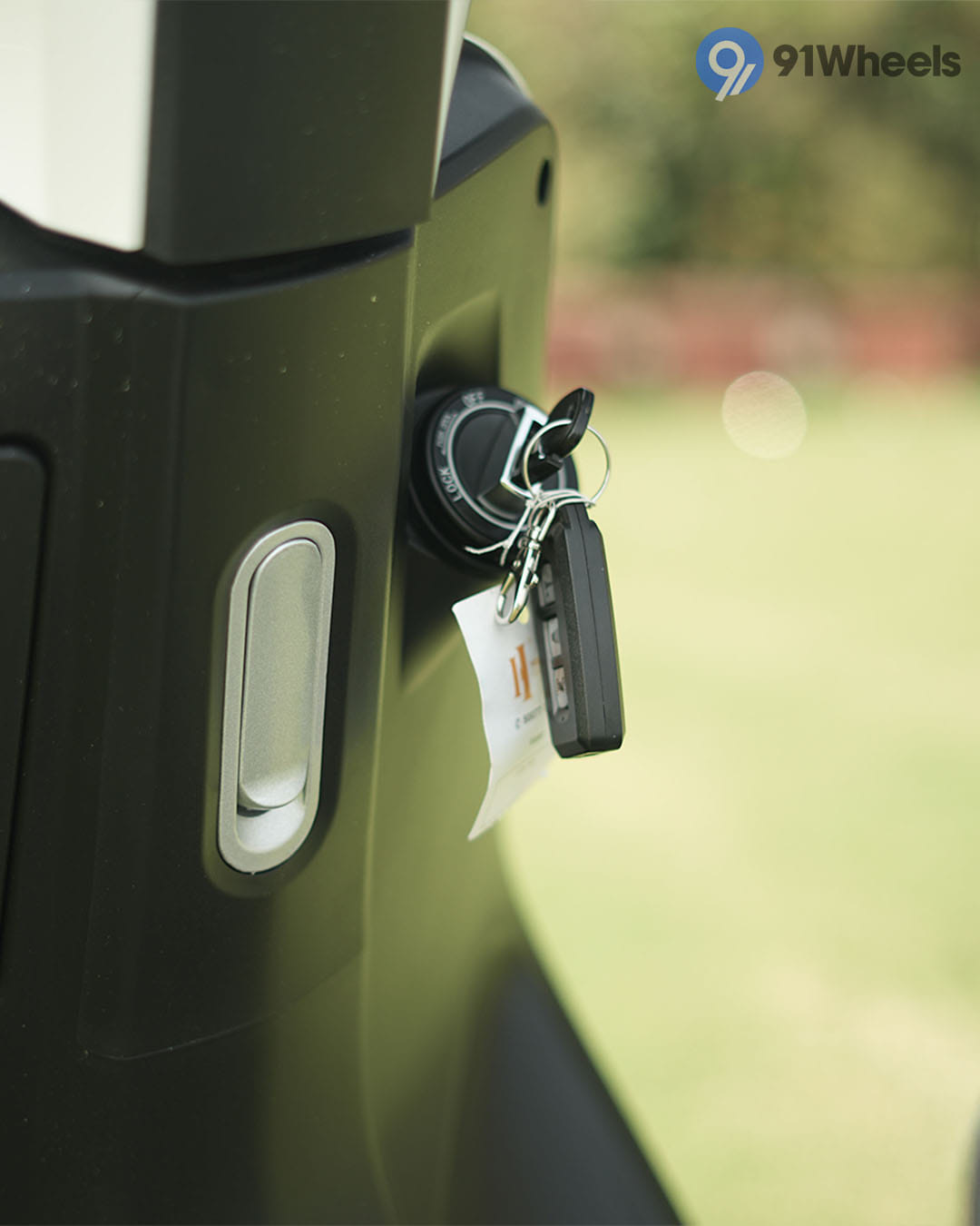 Handlebar & Console Area - 5